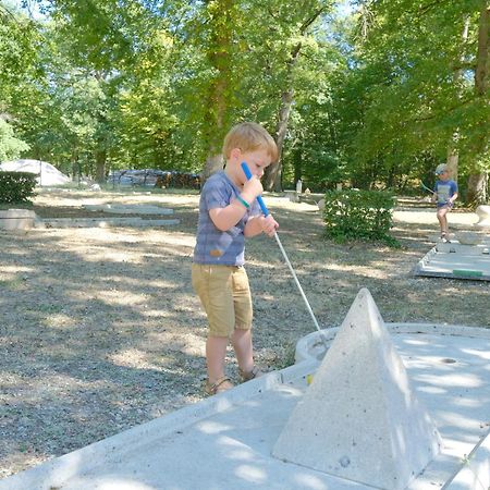 Camping Etang Des Bois Vieilles-Maisons-sur-Joudry Ngoại thất bức ảnh